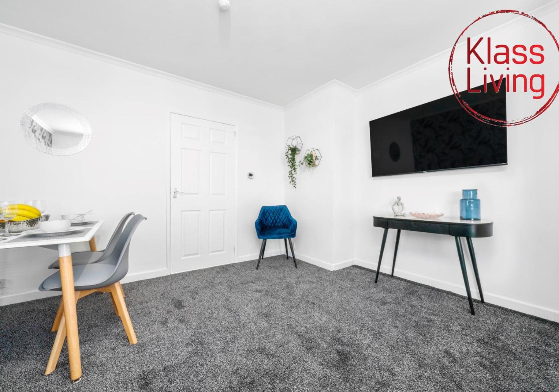 West End House By Klass Living Bellshill Extérieur photo