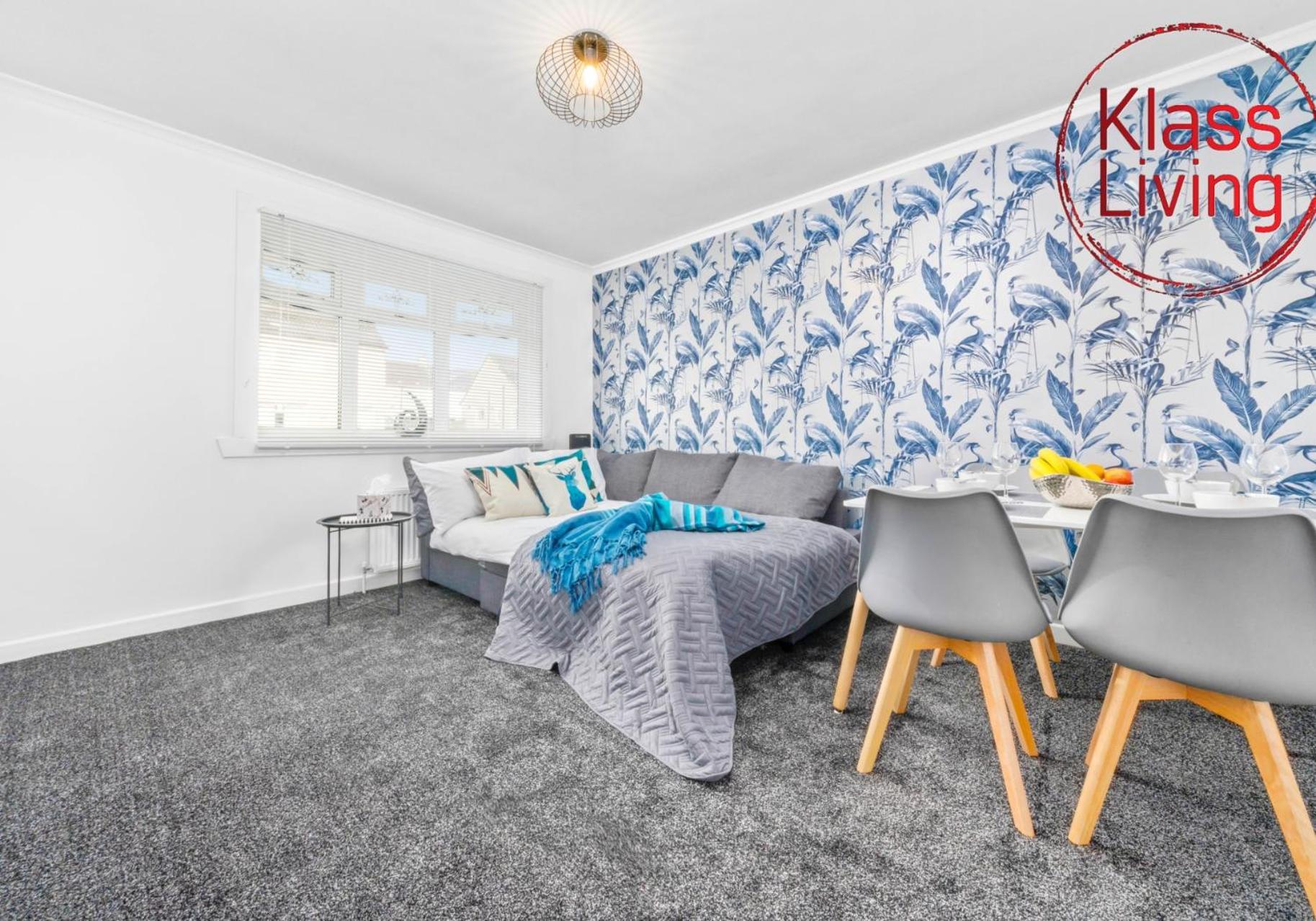 West End House By Klass Living Bellshill Extérieur photo